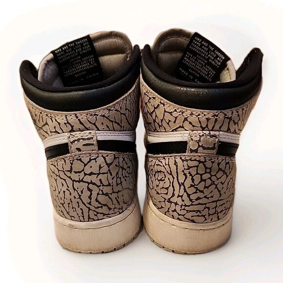 AIR JORDAN Size 5Y - Air Jordan 1 Retro OG High White Cement #FD1437-052 - Picture 4 of 16